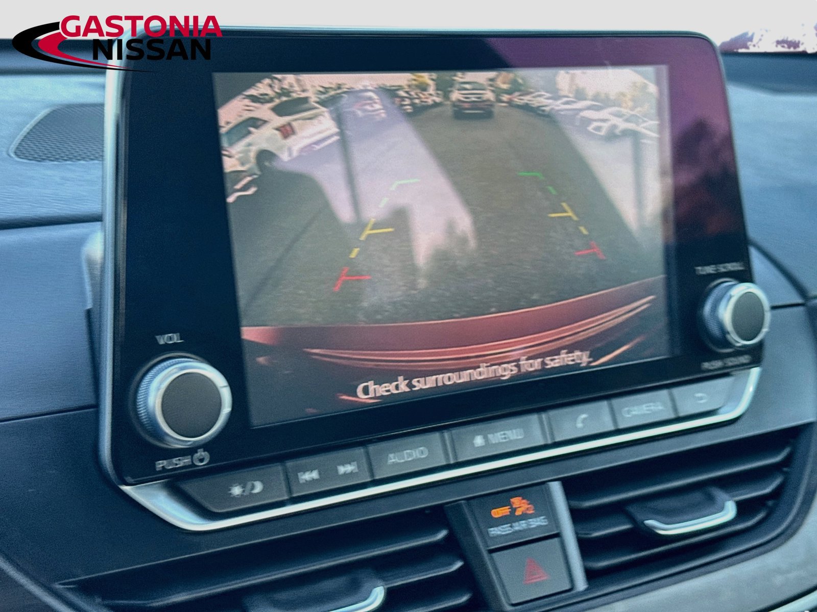 Used 2025 Nissan Altima 2.5 SV FWD image 17