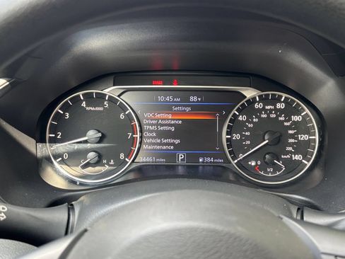 Used 2025 Nissan Altima 2.5 SV FWD image 40