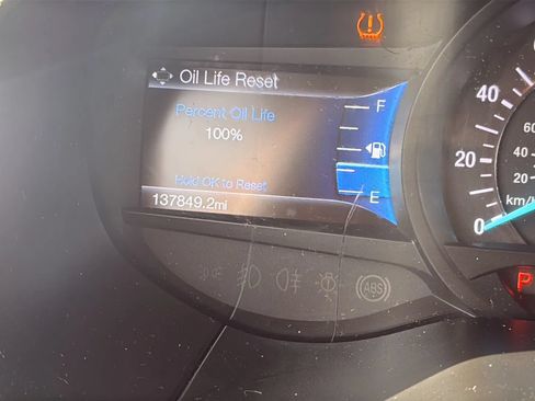 Used 2016 Ford Edge Titanium w/ Technology Package AWD/4WD image 17