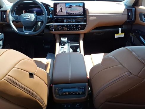 New 2026 Nissan Pathfinder Platinum w/ Cargo Package AWD/4WD image 13