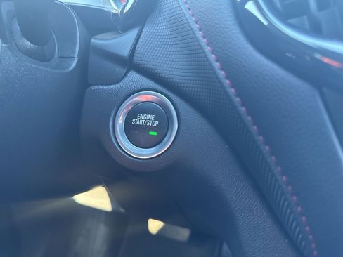 Used 2022 Chevrolet Equinox RS w/ Infotainment Package image 22