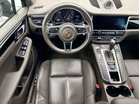 Used 2021 Porsche Macan image 10