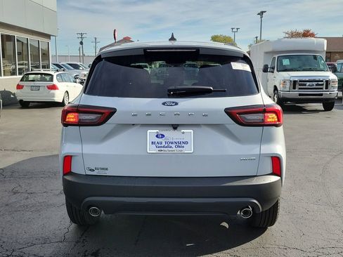 New 2026 Ford Escape ST-Line w/ Cold Weather Package image 5