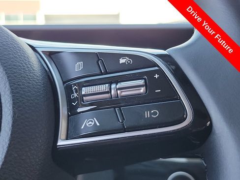 Used 2024 Kia Seltos S FWD image 6