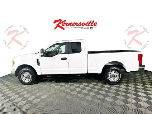 Used 2019 Ford F250 XL w/ XL Value Package image 4