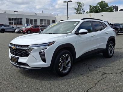 Certified 2024 Chevrolet Trax LT w/ Driver Confidence Package