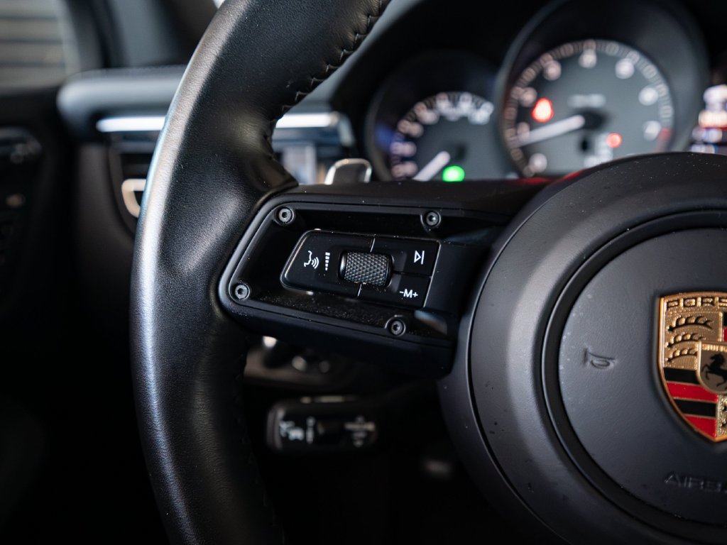Certified 2023 Porsche Macan S AWD/4WD image 17