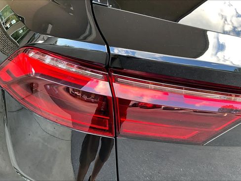 Used 2024 Audi Q8 Premium Plus w/ Premium Plus Package image 29