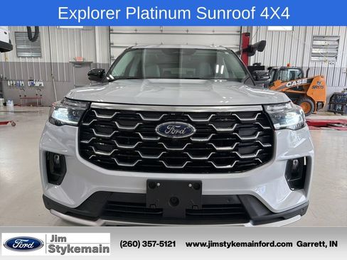 Used 2026 Ford Explorer Platinum w/ LUX Leather Package AWD/4WD image 16