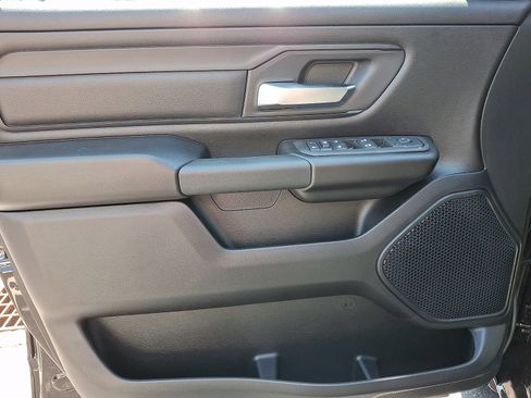 New 2026 RAM 1500 Express AWD/4WD image 7