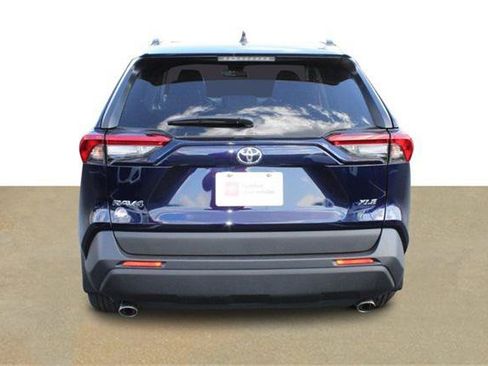 Certified 2020 Toyota RAV4 XLE w/ All Weather Liner Package FWD image 5