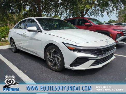 Used 2024 Hyundai Elantra SEL w/ Convenience Package FWD image 1