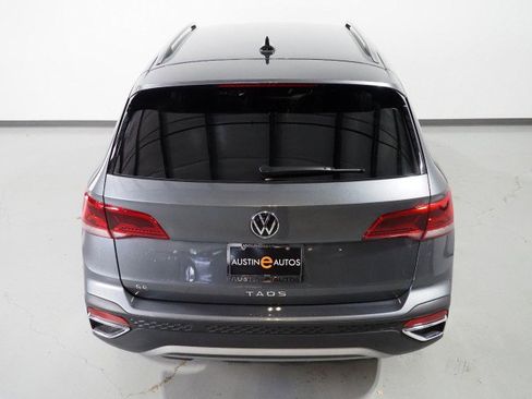 Used 2024 Volkswagen Taos SE image 6