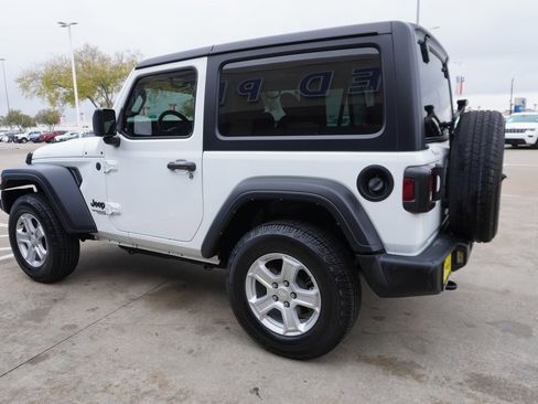 Used 2021 Jeep Wrangler Sport S image 4