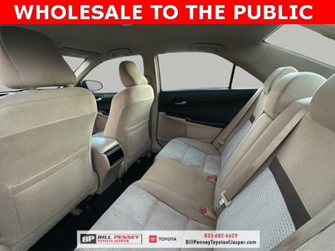 Used 2012 Toyota Camry LE image 13