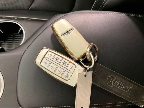 Used 2022 Genesis GV70 2.5T w/ Advanced Package image 14