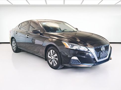 Used 2020 Nissan Altima 2.5 S image 3