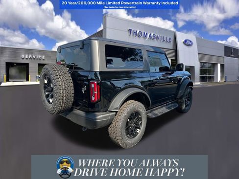 New 2026 Ford Bronco Badlands image 3