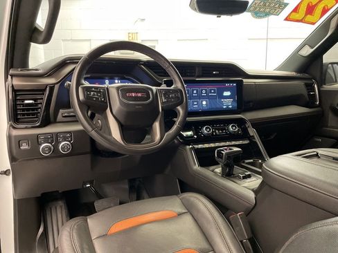 Used 2022 GMC Sierra 1500 AT4 w/ AT4 Premium Package image 13