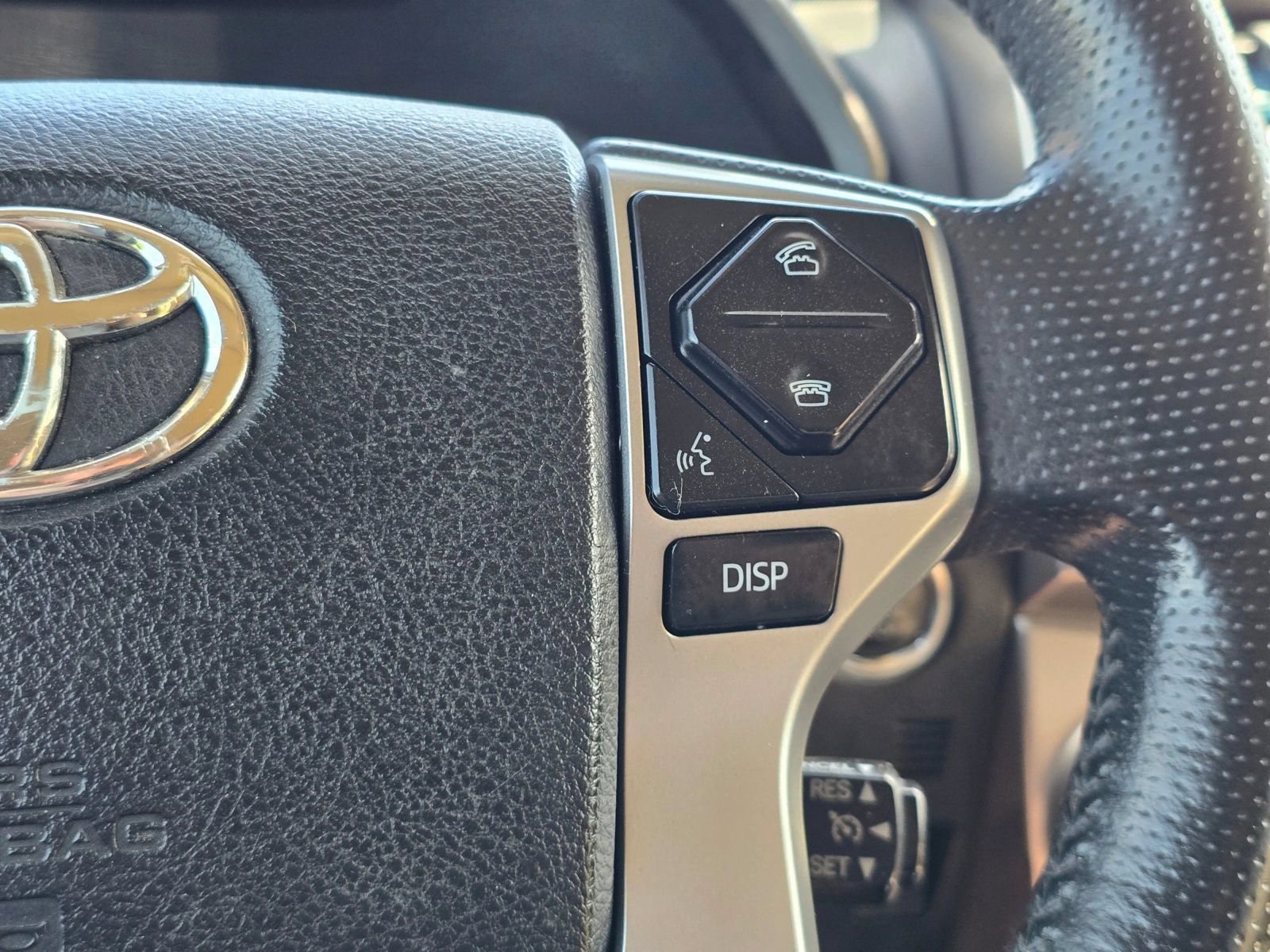 Used 2015 Toyota 4Runner Limited RWD image 25