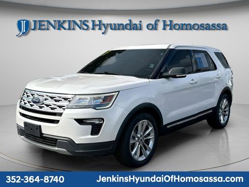 Used 2019 Ford Explorer XLT w/ Equipment Group 201A FWD image 5