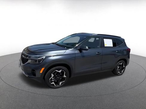 Used 2025 Kia Seltos S FWD image 8