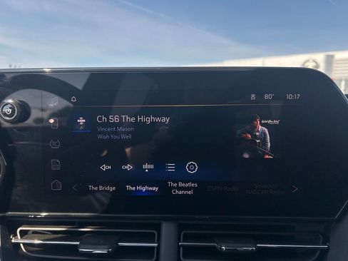 Used 2024 Chevrolet Trax LT w/ Driver Confidence Package image 16