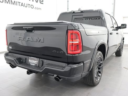 Used 2025 RAM 1500 Limited AWD/4WD image 4