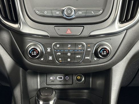 Used 2019 Chevrolet Equinox LT FWD image 20