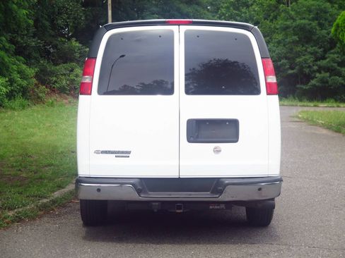 Used 2016 Chevrolet Express 3500 LT w/ LT Preferred Equipment Group RWD image 20