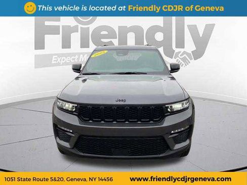 New 2025 Jeep Grand Cherokee Limited w/ Trailer Tow Package image 2