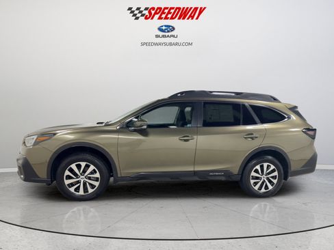 Used 2022 Subaru Outback Premium AWD/4WD image 10