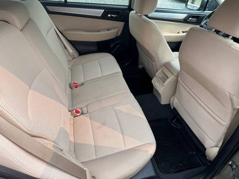 Used 2018 Subaru Outback 2.5i Premium AWD/4WD image 17