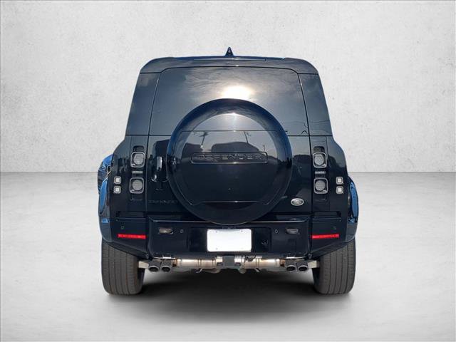 Used 2023 Land Rover Defender 110 V8 AWD/4WD image 6