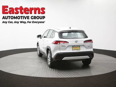 Used 2023 Toyota Corolla Cross L AWD/4WD image 38