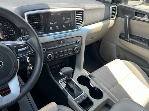Used 2020 Kia Sportage LX AWD/4WD image 35