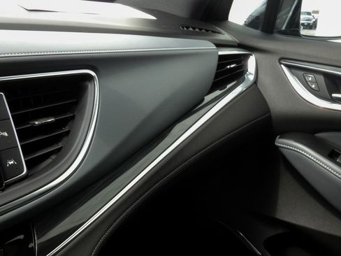 Used 2023 Buick Enclave Essence w/ Experience Buick Package image 20