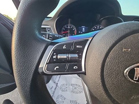 Used 2020 Kia Optima LX FWD image 16