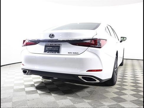 Certified 2025 Lexus ES 350 w/ Premium Package FWD image 5