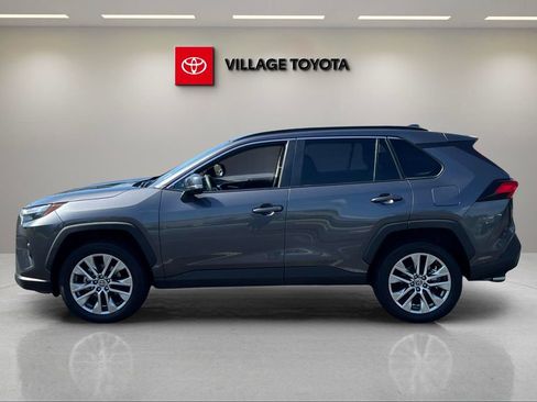 Certified 2022 Toyota RAV4 XLE Premium FWD image 2