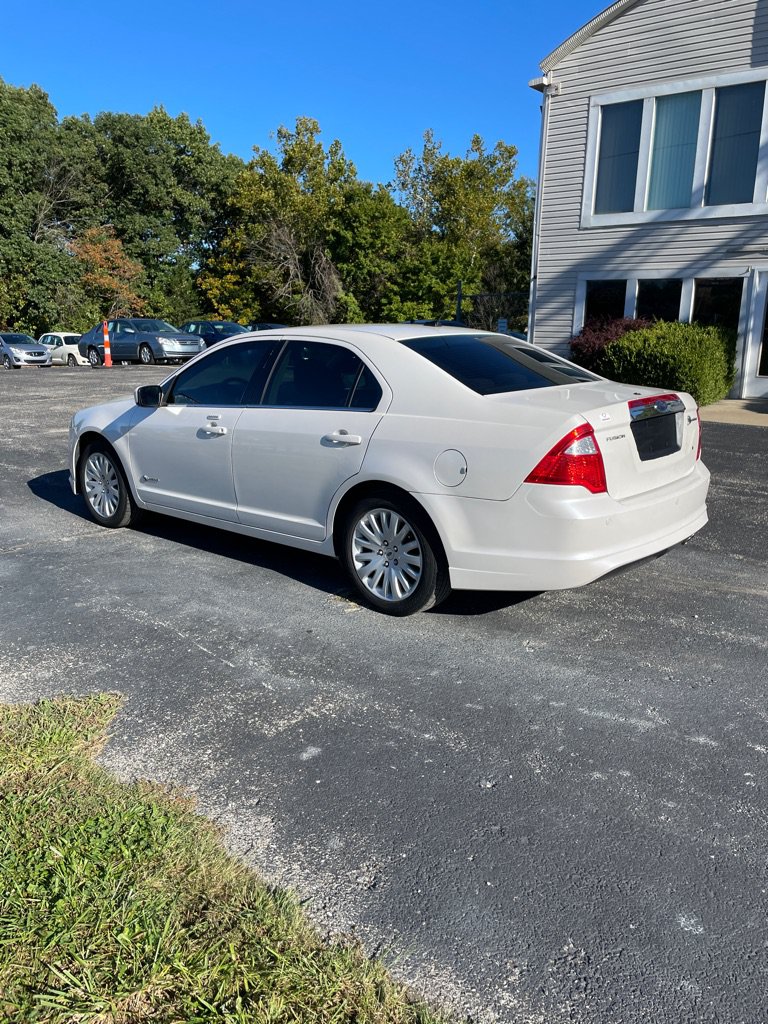 Used 2010 Ford Fusion Hybrid FWD image 3