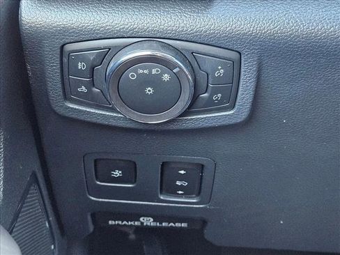 Used 2022 Ford F350 Lariat w/ Tremor Off-Road Package image 15