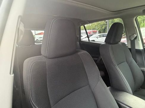 Used 2018 Toyota RAV4 XLE w/ Plus Extra Value Package AWD/4WD image 28