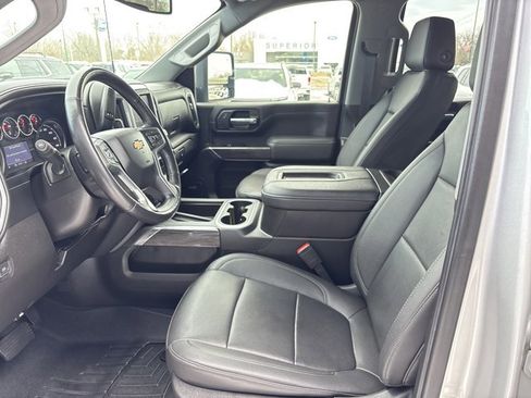 Used 2022 Chevrolet Silverado 2500 LTZ w/ LTZ Plus Package image 17