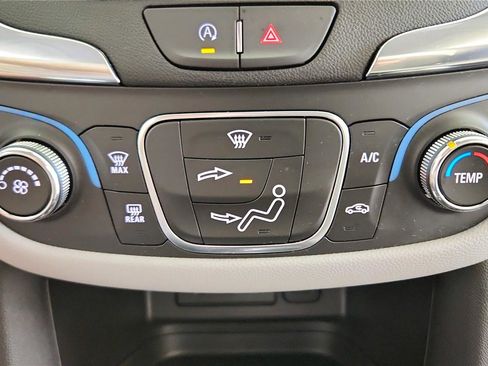 Used 2024 Chevrolet Equinox LS w/ LS Convenience Package FWD image 22