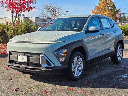 New 2026 Hyundai Kona SE image 3