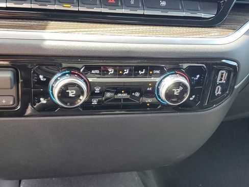 New 2026 GMC Sierra 1500 Elevation image 25