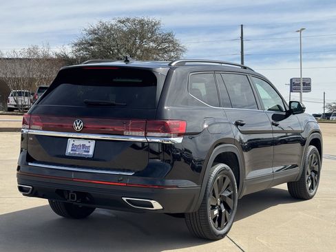 New 2026 Volkswagen Atlas SE image 4