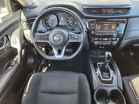 Used 2020 Nissan Rogue SV AWD/4WD image 23