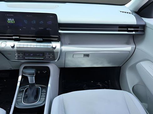 Used 2024 Hyundai Kona SEL FWD image 16